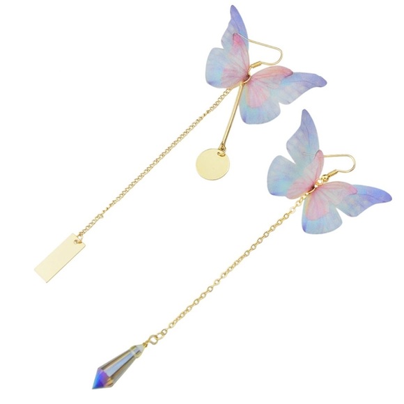 Delicate Butterfly Dangle Earrings Pair - Picture 2 of 8